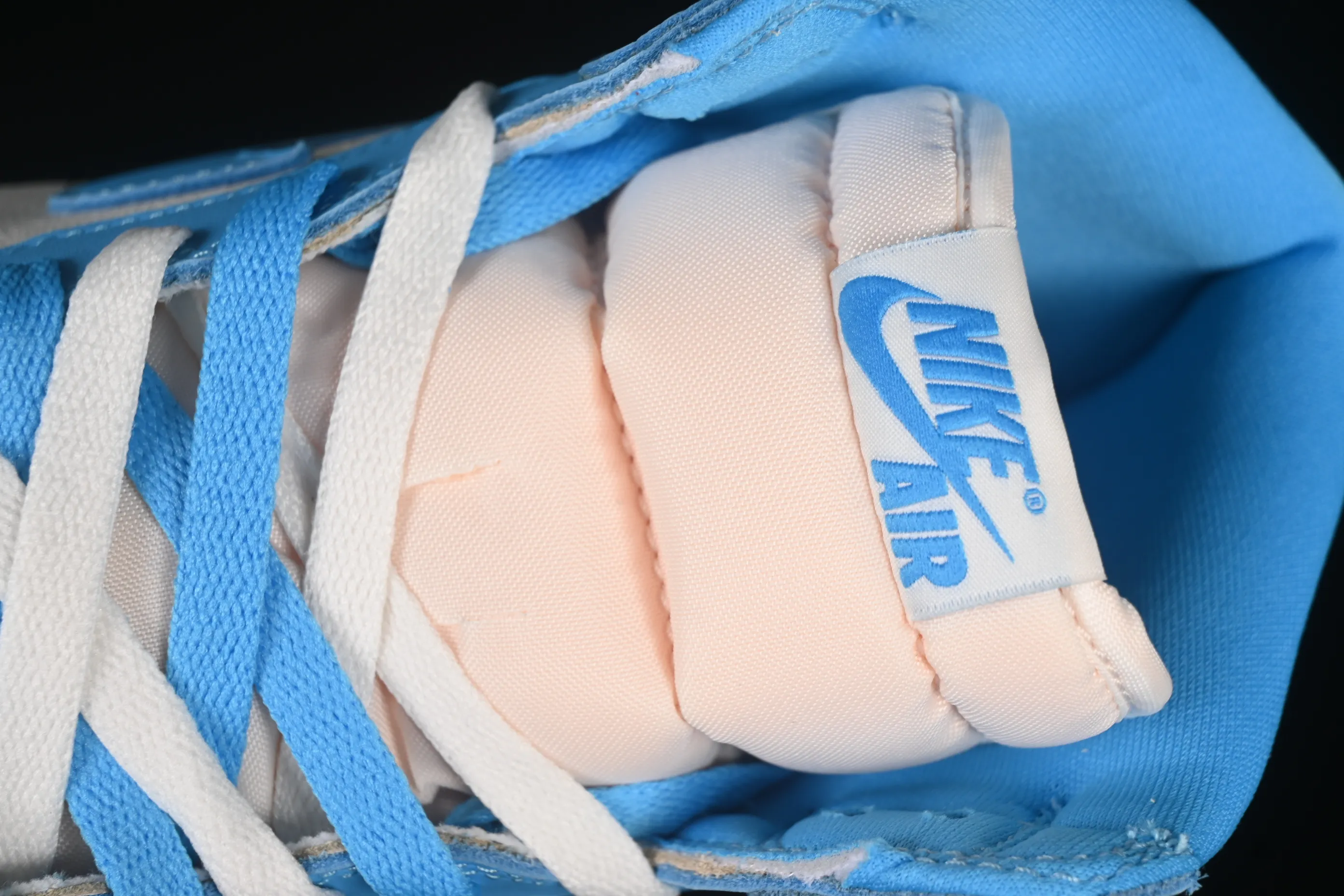 All Categories Air Jordan Jordan Series Basketball Shoes Air Jordan 1 High Special Price OG Version Air Jordan 1 High OG "UNC Reimagined" AJ1 Joe 1 Old North Carolina Blue DZ5485-402